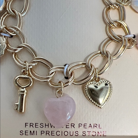 Camila Coelho | Freshwater Pearl Necklace & Bracelet Set - Picture 9 of 13